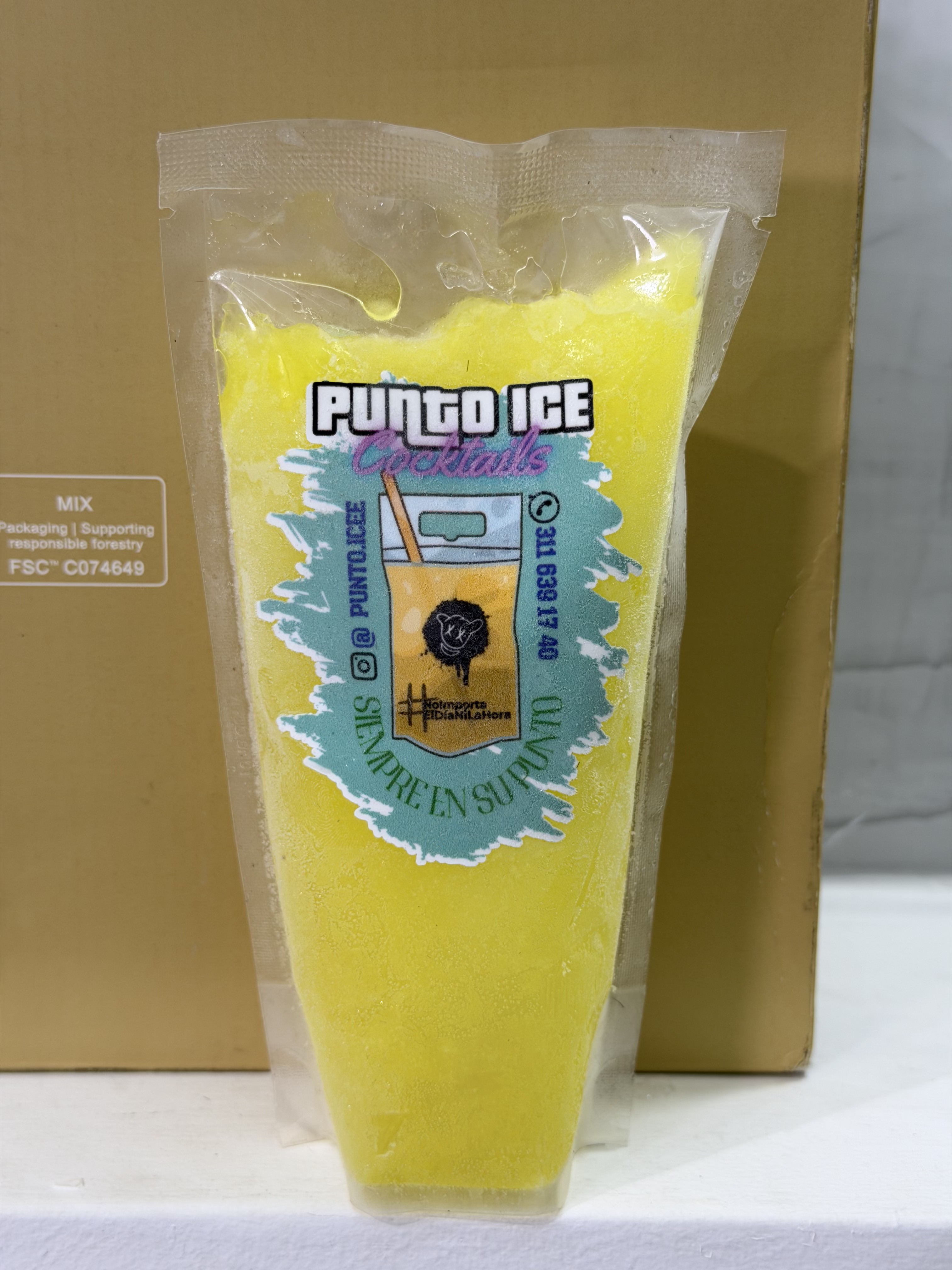 Detalle real de un sachet Punto Ice congelado